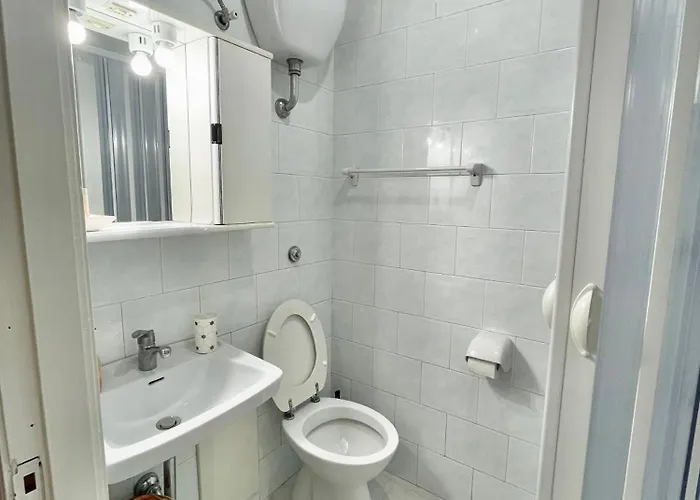 ベッド・アンド・ブレックファスト Il Geraneo アグローポリ